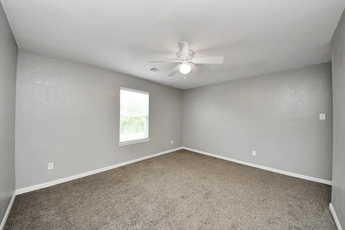 Photo of 415 Hawks View Drive