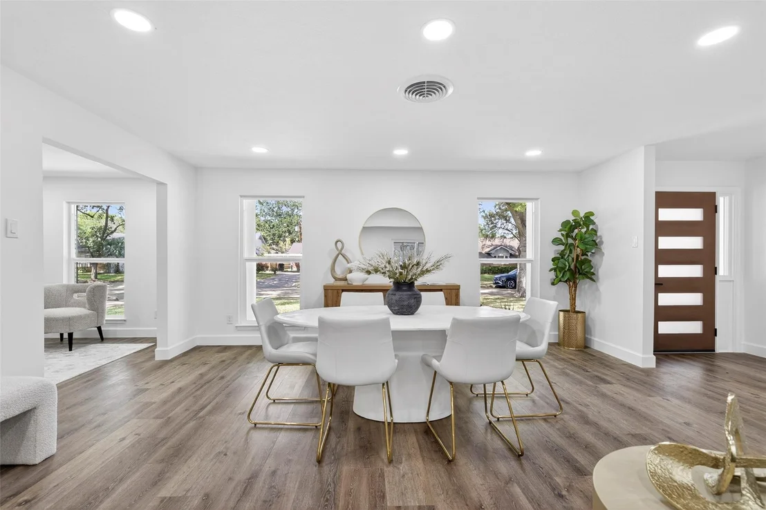 Photo of 5447 Darnell Street
