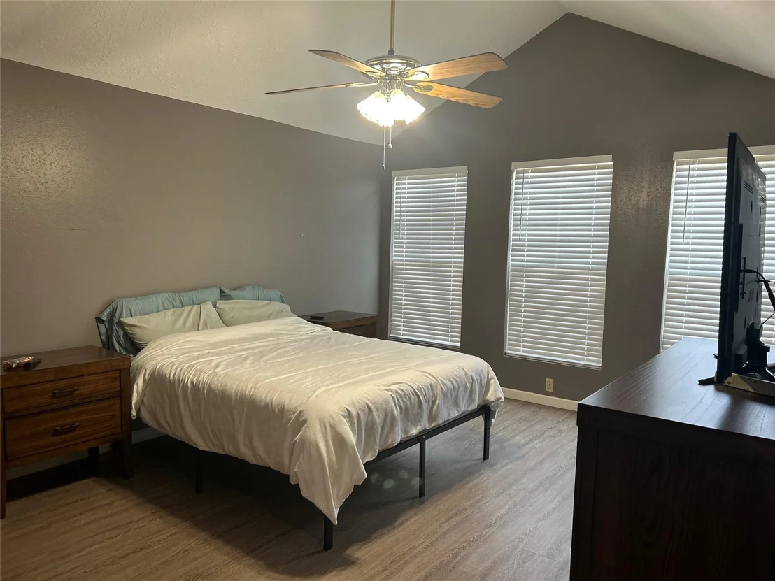 Photo of 1406 Rushworth Drive
