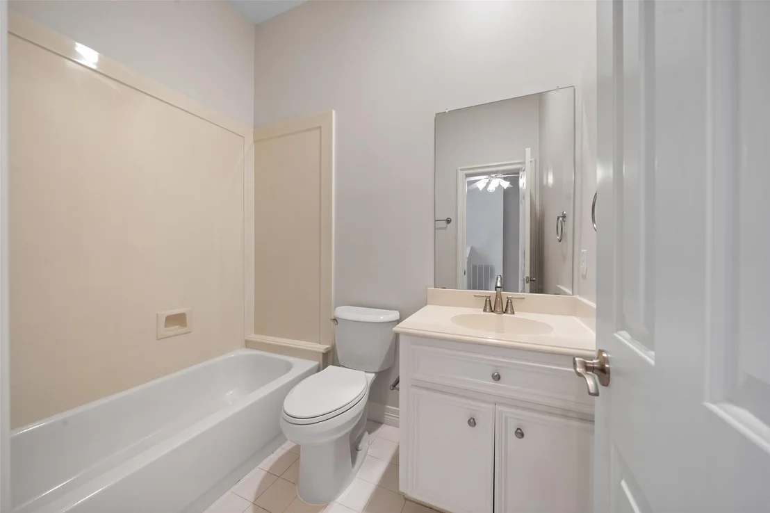 Photo of 3812 Riley Street