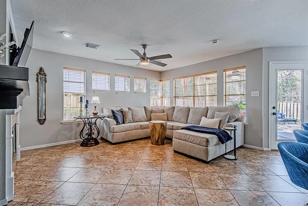 Photo of 19 S Greywing Place