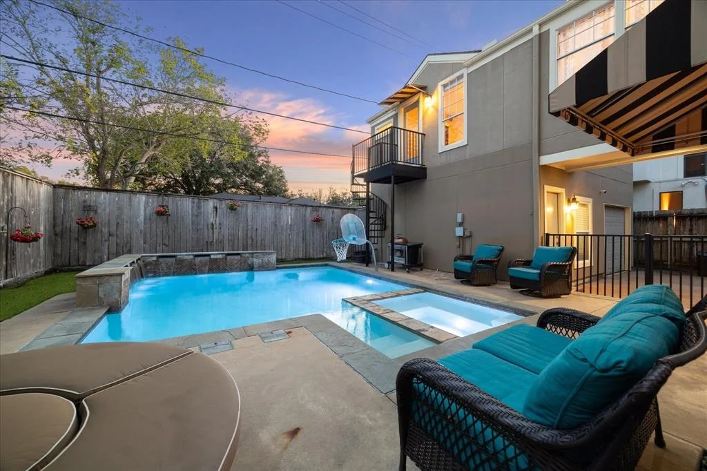 Photo of 3931 Riley Street