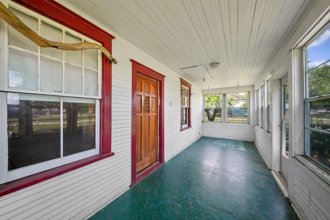 Photo of 422 Caney Street