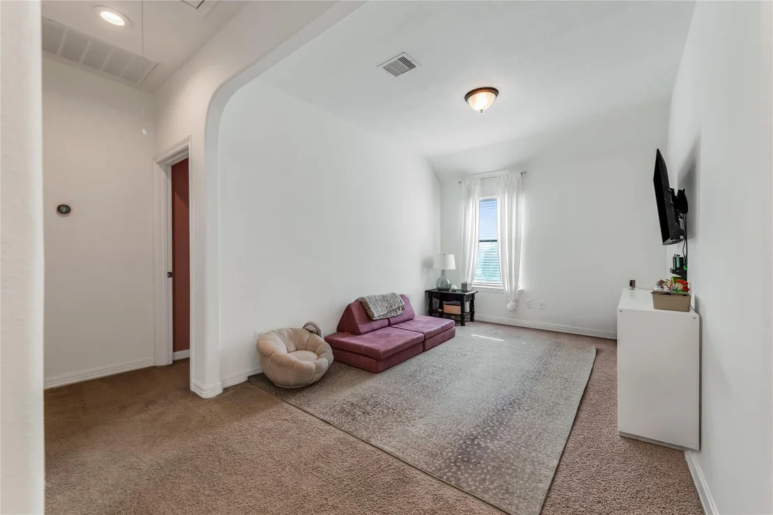 Photo of 702 Aulia Lane