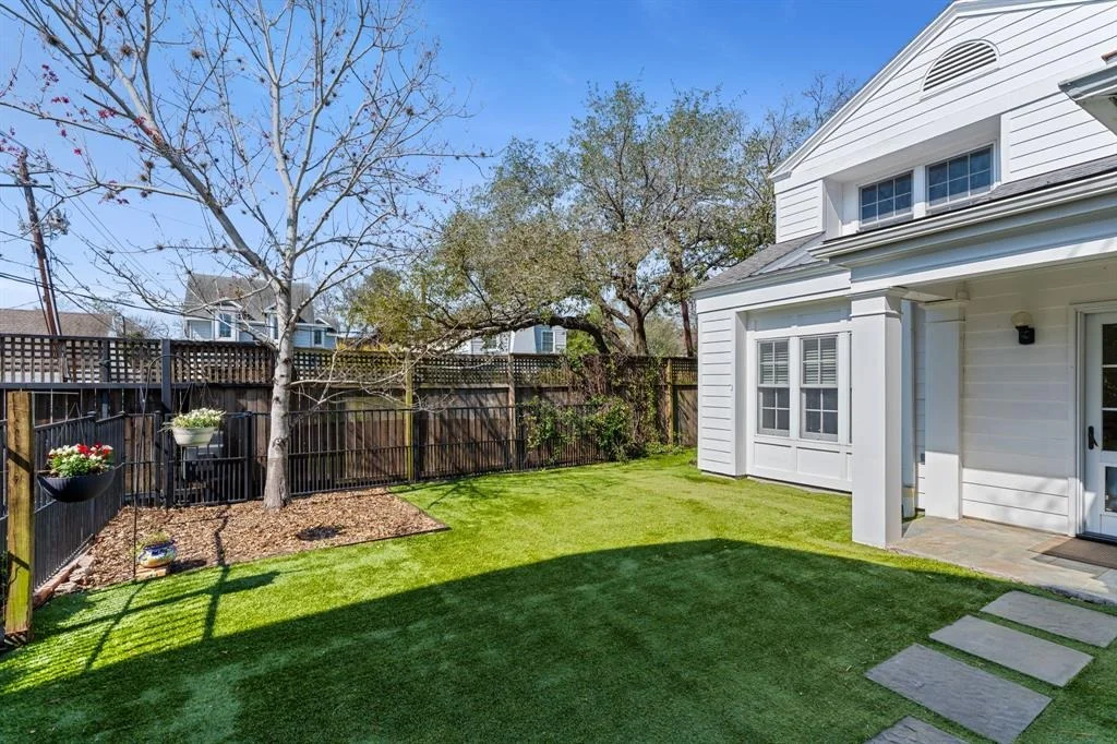 Photo of 2247 Dryden Road