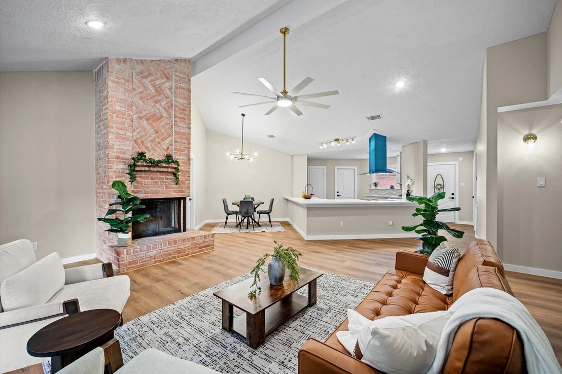 Photo of 4419 Pineville Lane