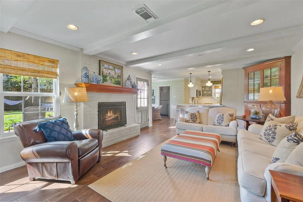 Photo of 883 Glenchester Drive