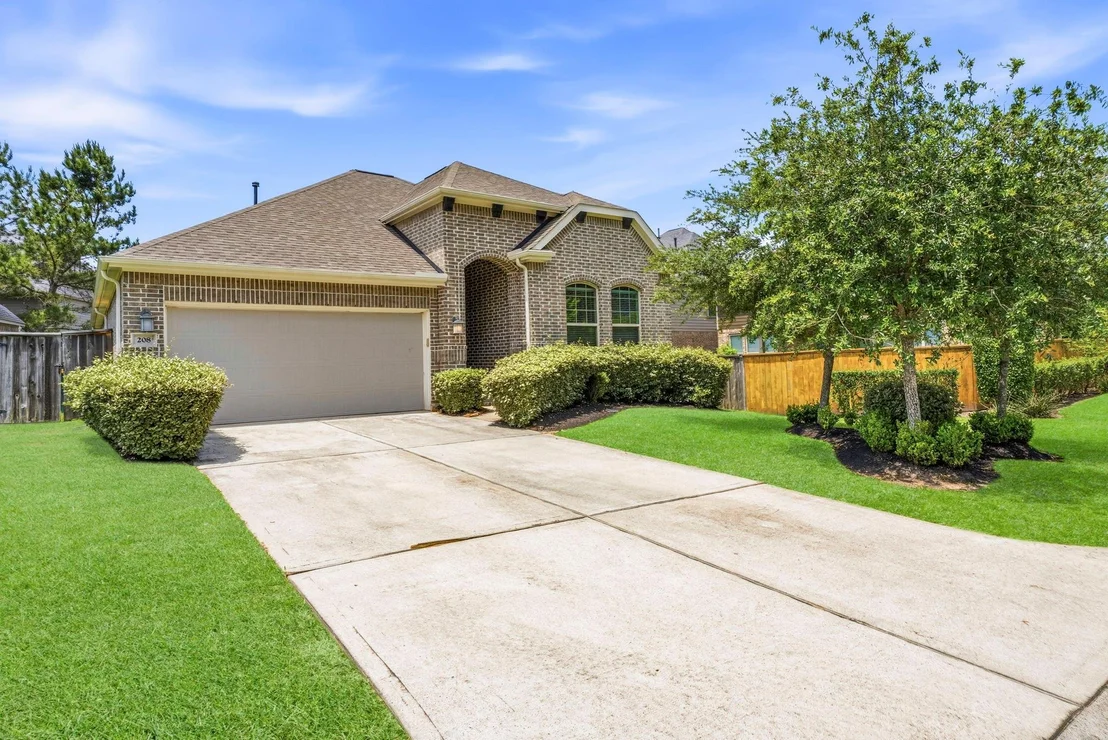 Photo of 208 Capriccio Lane
