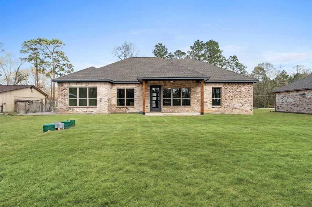 Photo of 17018 Lexington Dr