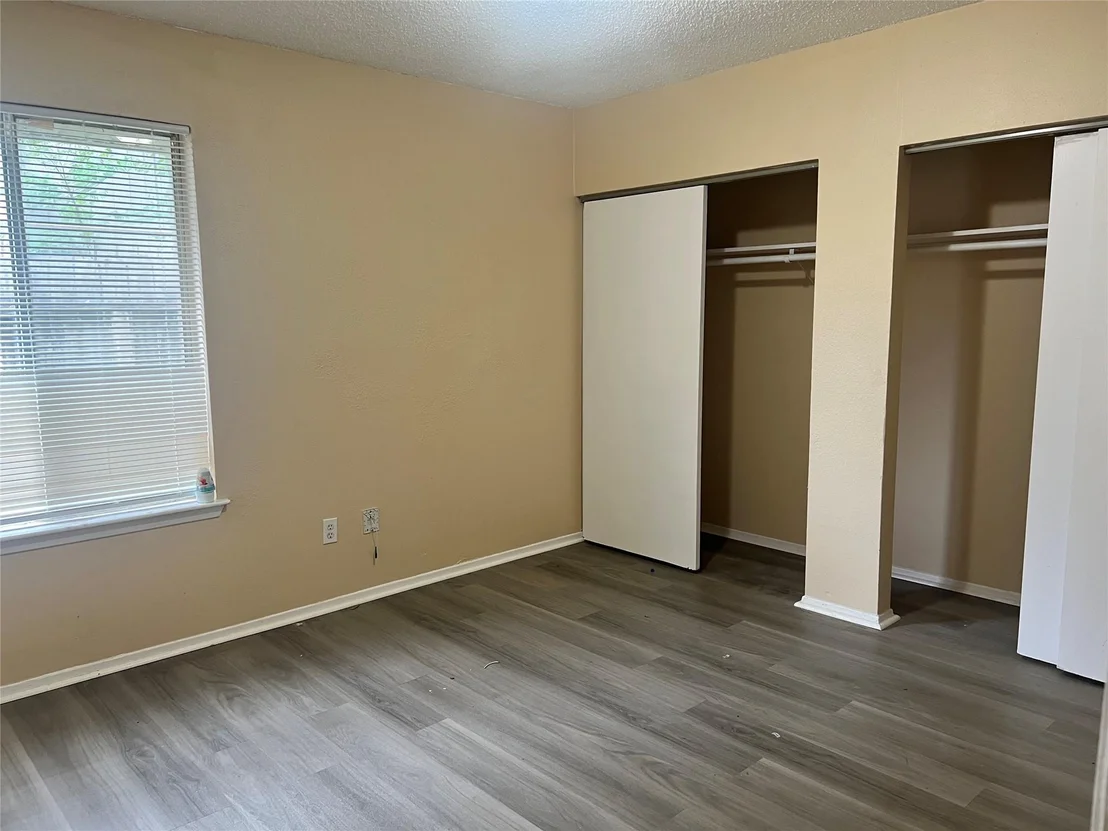 Photo of 12935 Knotty Glen Lane