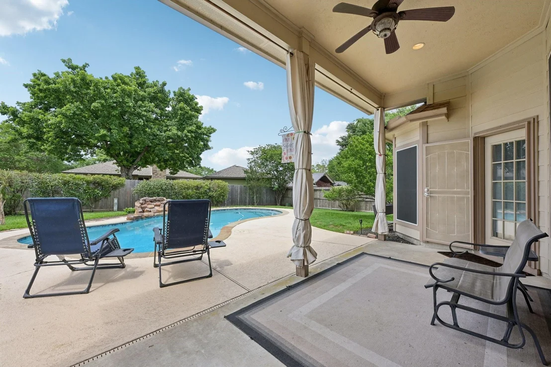 Photo of 7187 Edgewater Drive