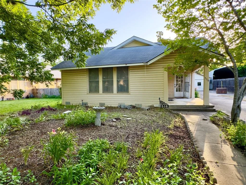 Photo of 516 S Pecan Avenue