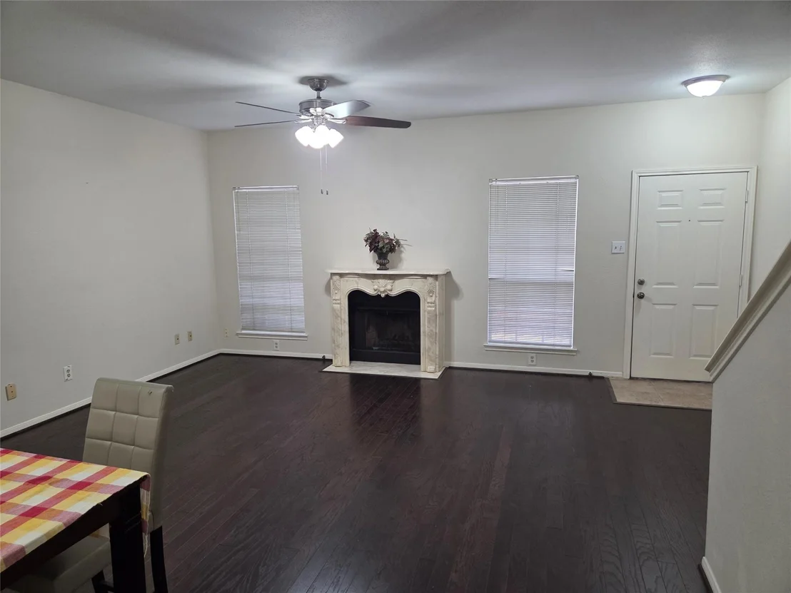 Photo of Unit 106 at 3780 Tanglewilde Street