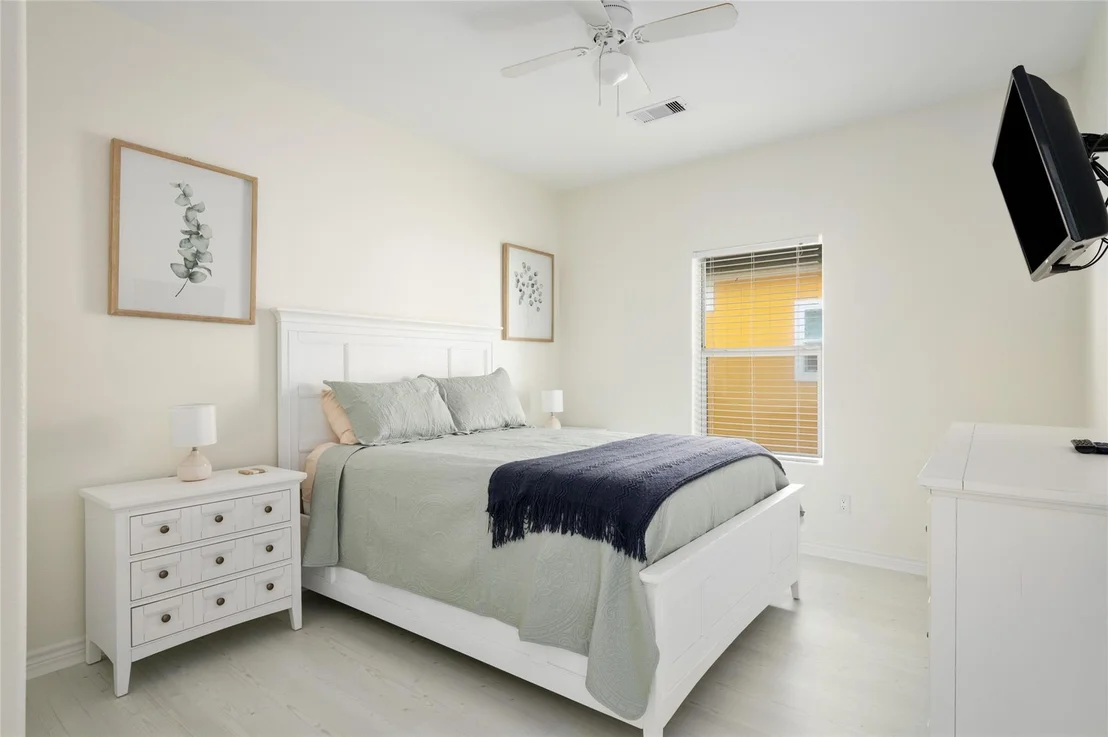Photo of 963 James Road