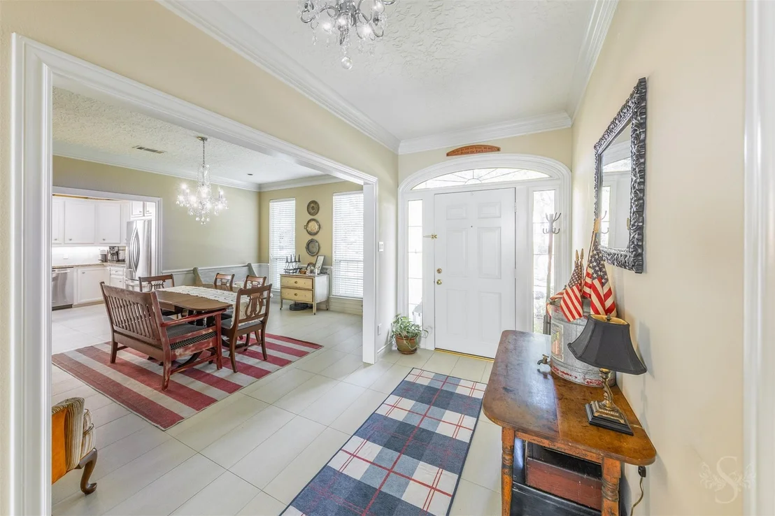 Photo of 1107 Flagmore Drive