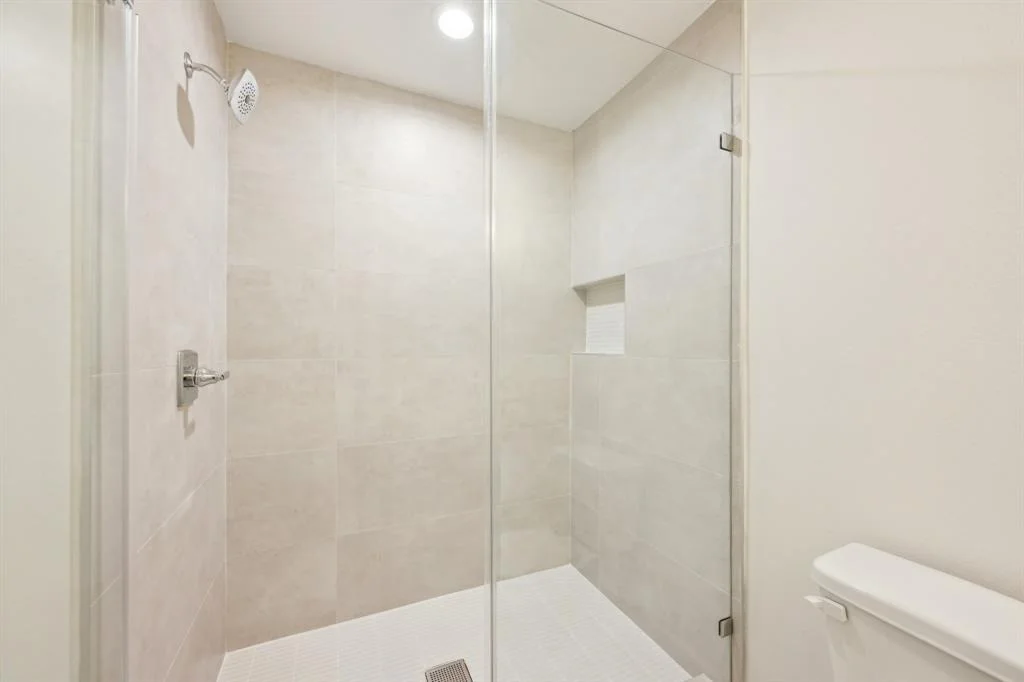 Photo of 10522 Mayfield Road