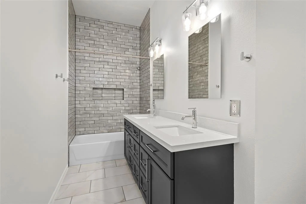 Photo of 1414 Queens Bay Drive