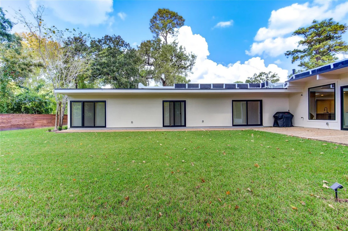Photo of 303 Isolde Drive