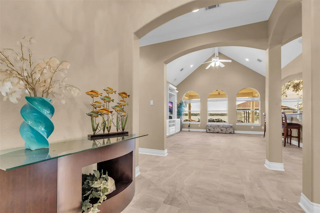 Photo of 14030 Shoreline Drive