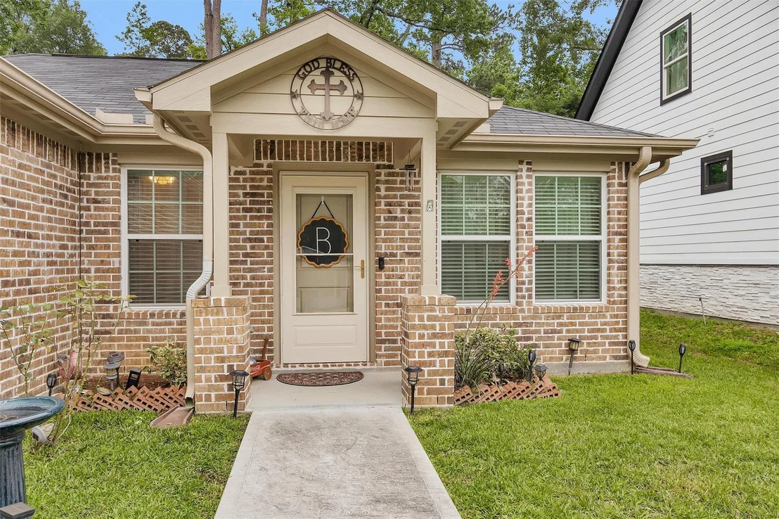Photo of 14926 Bowie Lane