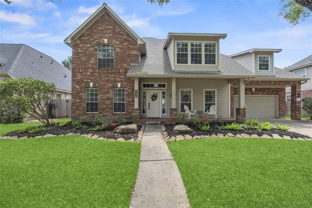 Photo of 6046 Whispering Lakes Drive