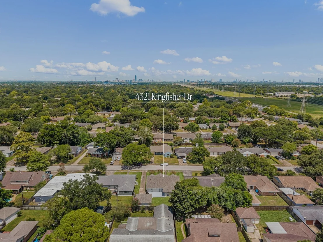 Photo of 4321 Kingfisher Drive