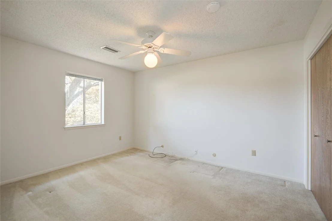 Photo of 114 Post Oak Road