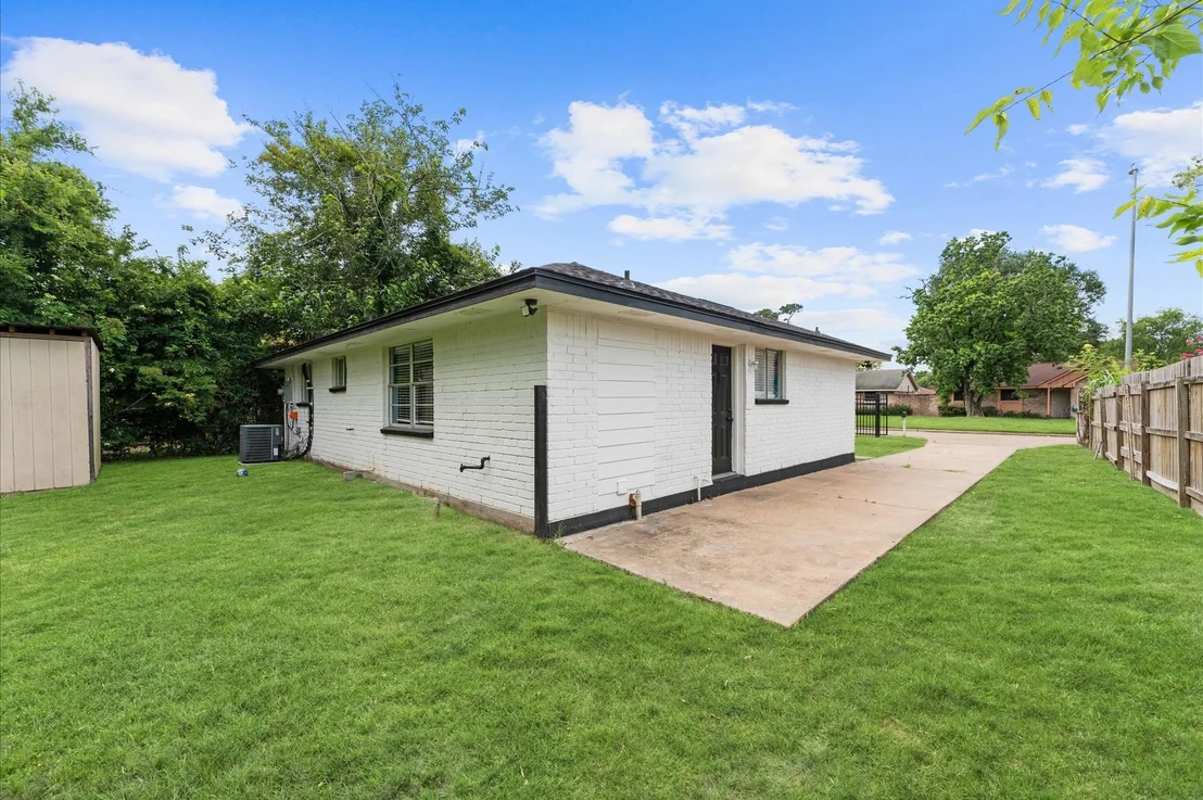 Photo of 6618 Hopper Road