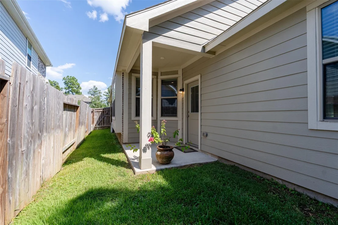 Photo of 222 Crest Edge Street