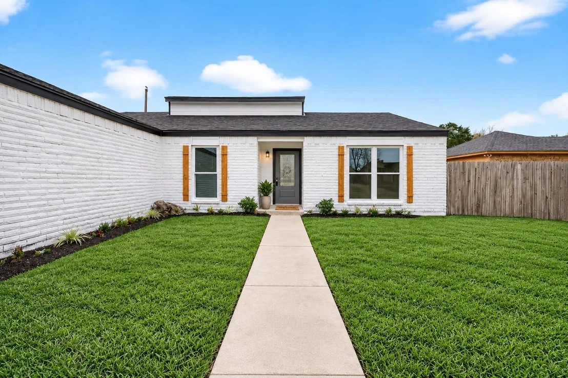 Photo of 13110 Naples Lane