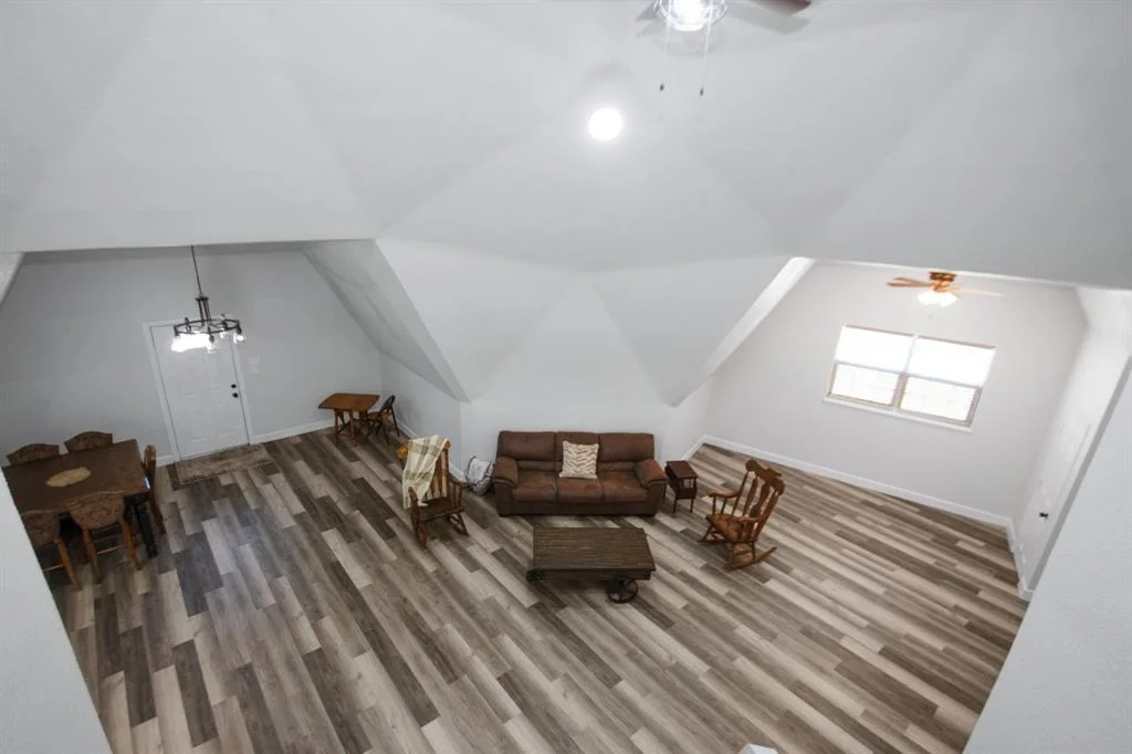 Photo of 907 Longhorn Trail