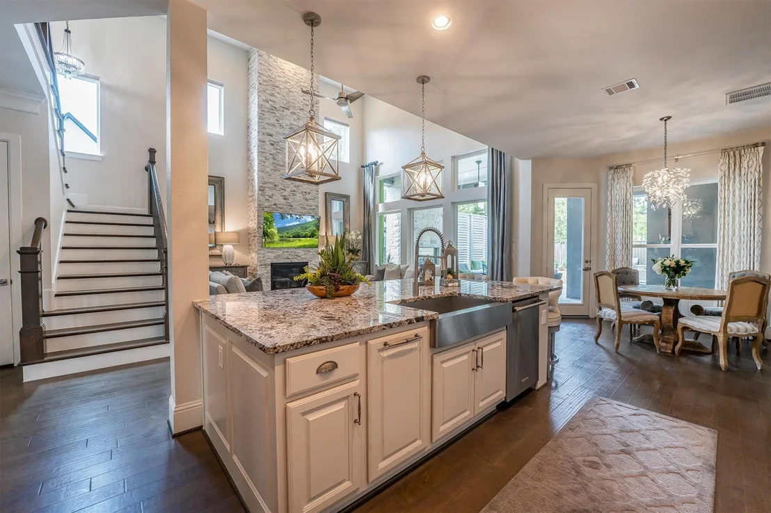 Photo of 43 W Sawyer Ridge Drive