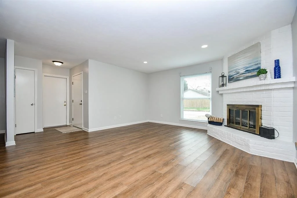 Photo of 935 Western Hills Drive