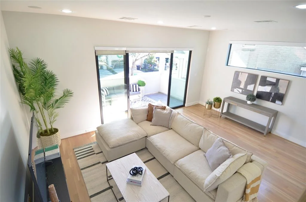 Photo of 2628 Greenbriar Drive
