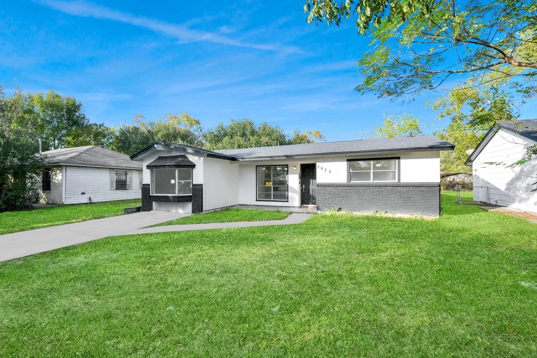 Photo of 2926 Knotty Oaks Trl Trail