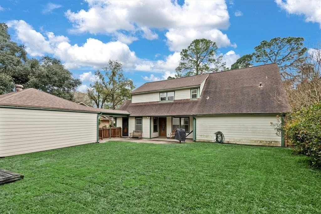 Photo of 18022 Longcliffe Drive