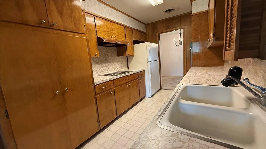 Photo of 203 Longfellow Lane