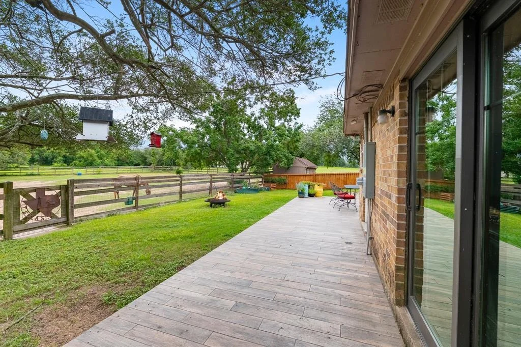 Photo of 4205 Wade Road