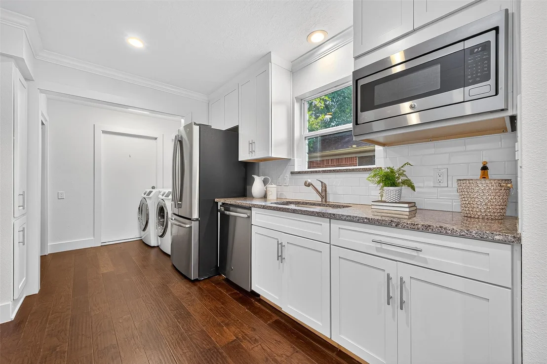 Photo of 9618 Meadowbriar Lane