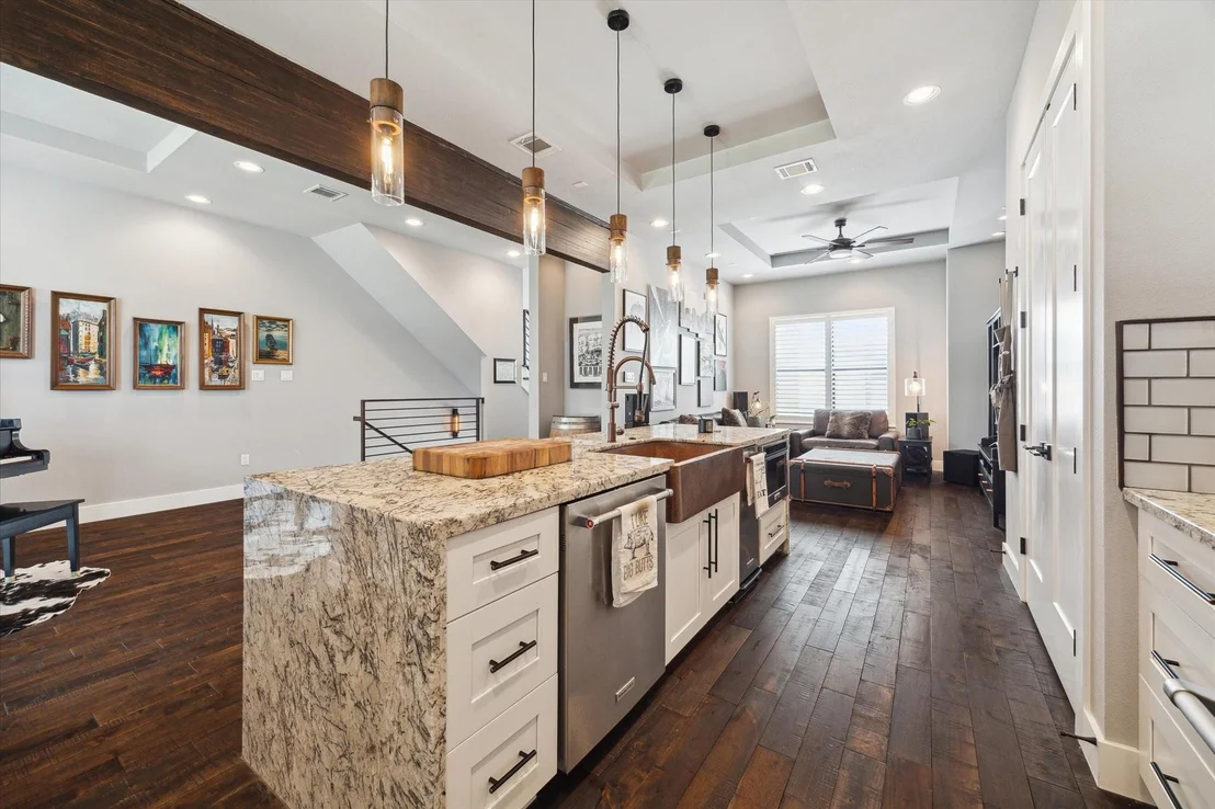 Photo of 5121 Elysian Street