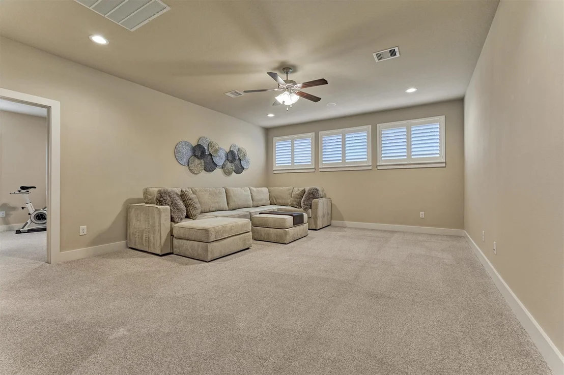 Photo of 35 Pondera Point Drive