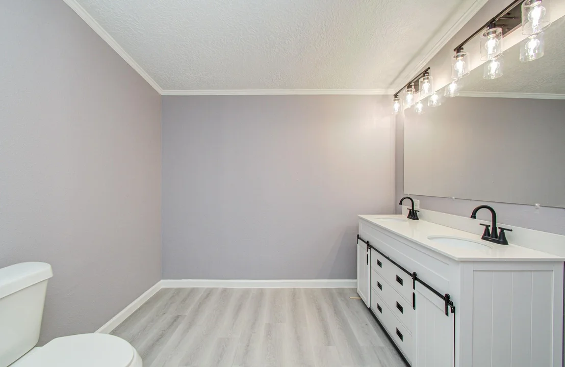 Photo of 272 Lone Pine Drive