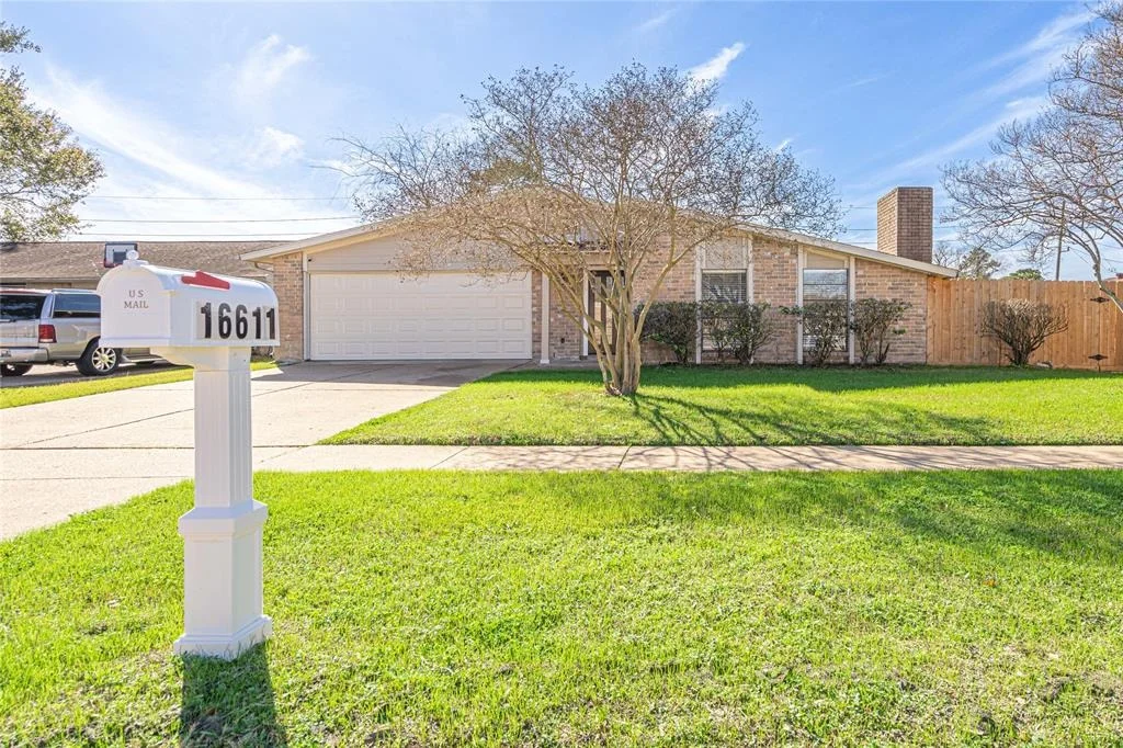 Photo of 16611 Great Glen Drive