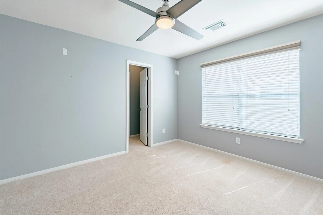 Photo of 22 E New Avery Place