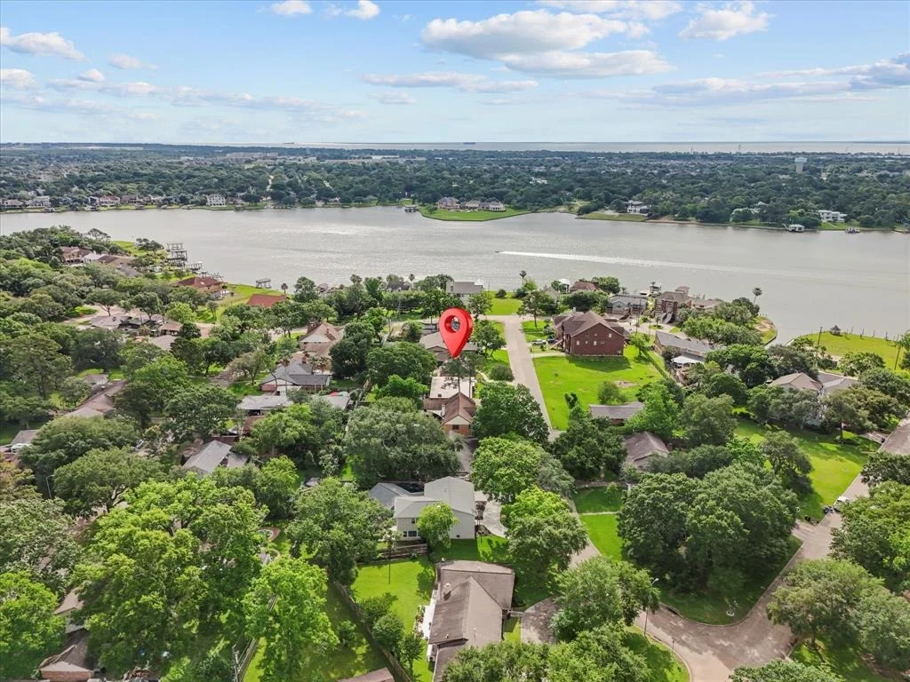 Photo of 110 Harborcrest Drive