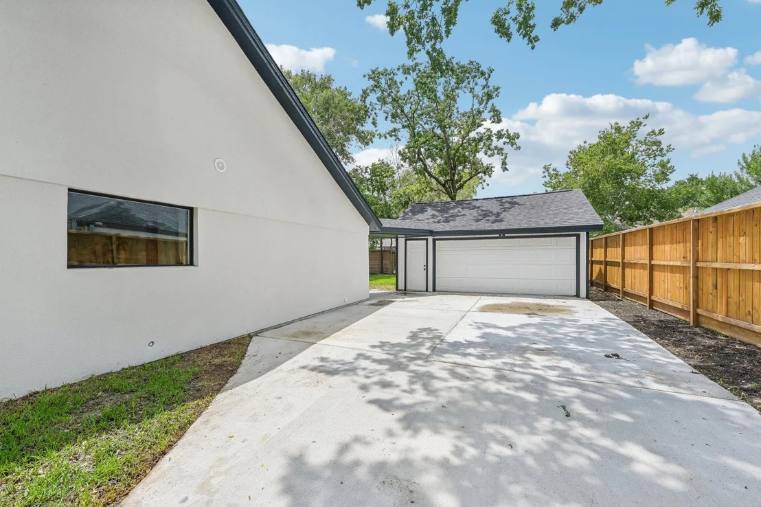 Photo of 11954 Pebble Rock Drive