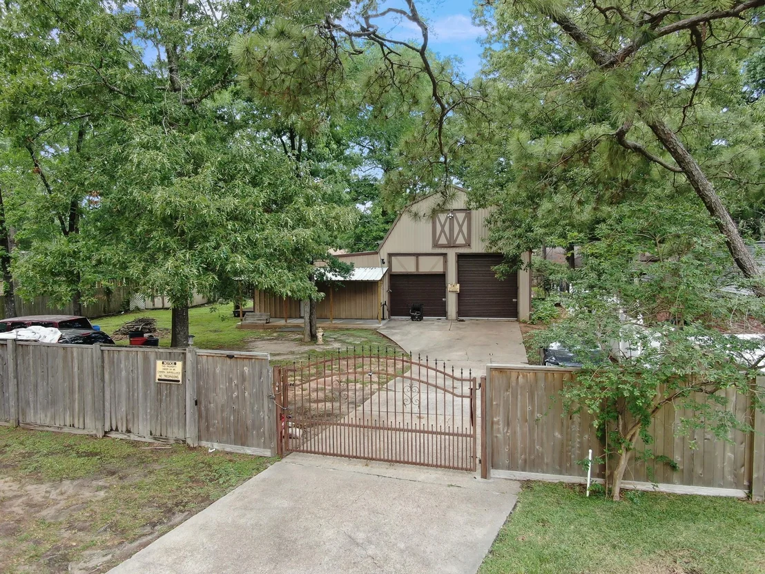 Photo of 403 Spring Woods Drive