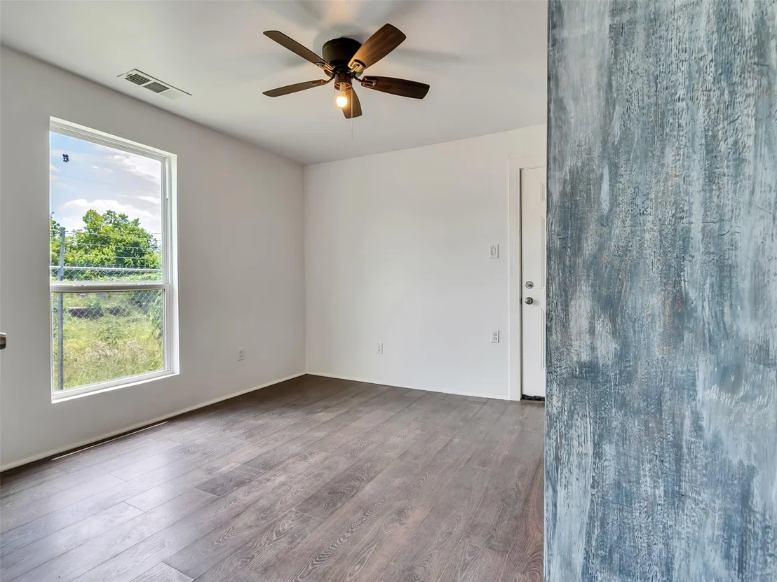 Photo of 5603 N Wayside Drive
