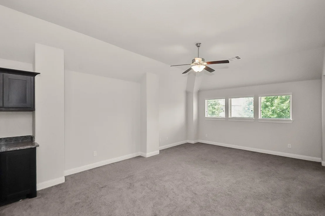 Photo of 35 N Wheatleigh Drive