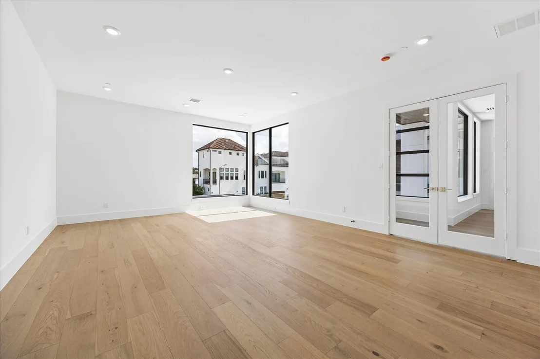 Photo of 4537 Larch Lane